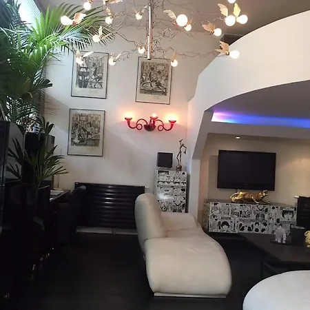 Luxury Artsy Garden Loft Wz Jacuzzi, アパート *