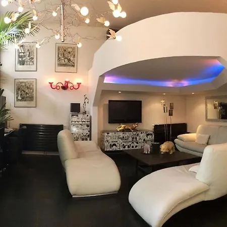 Luxury Artsy Garden Loft Wz Jacuzzi, *